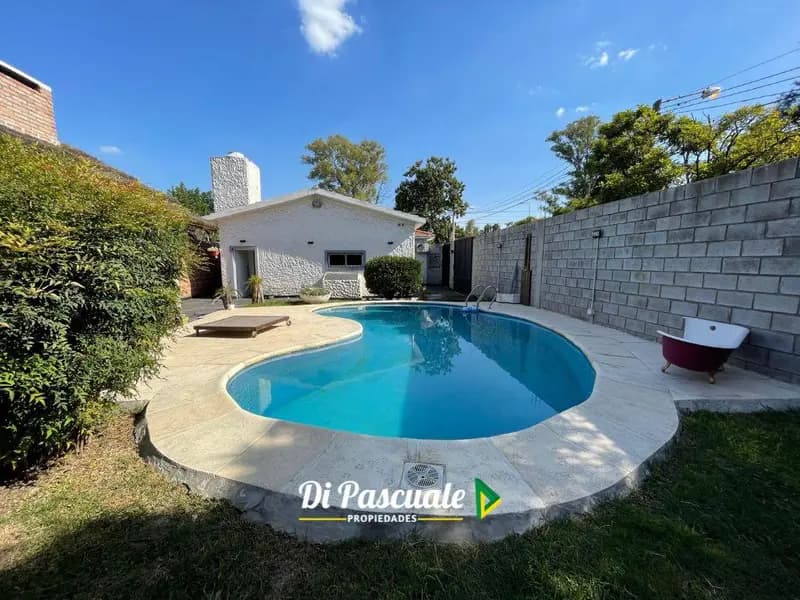 Casa en venta · La Reja, Moreno, GBA Oeste, Provincia de Buenos Aires Casa en venta · La Reja, Moreno, GBA Oeste, Provincia de Buenos Aires