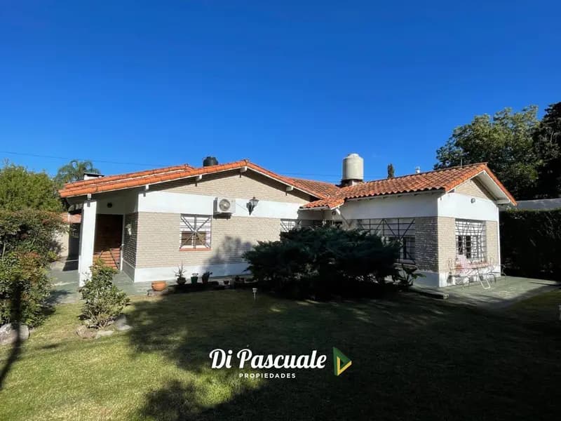 Casa en venta · Francisco Alvarez, Moreno, GBA Oeste, Provincia de Buenos Aires Casa en venta · Francisco Alvarez, Moreno, GBA Oeste, Provincia de Buenos Aires