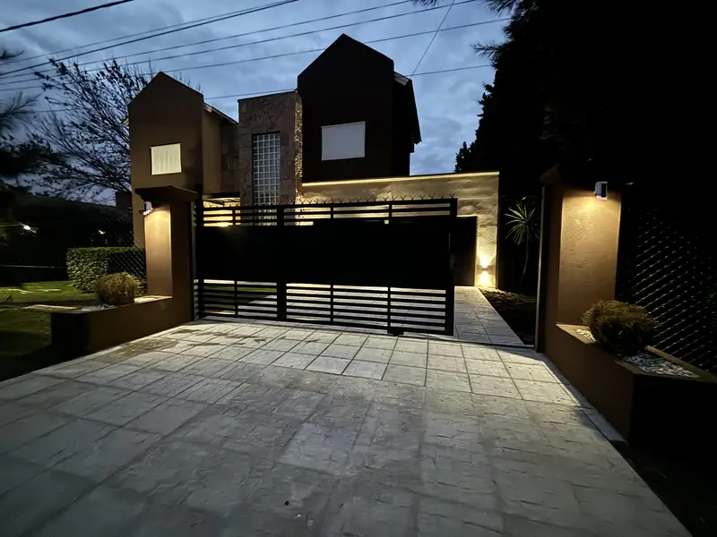 Casa en venta · Parque Sakura, Exaltación de la Cruz, GBA Norte, Provincia de Buenos Aires Casa en venta · Parque Sakura, Exaltación de la Cruz, GBA Norte, Provincia de Buenos Aires