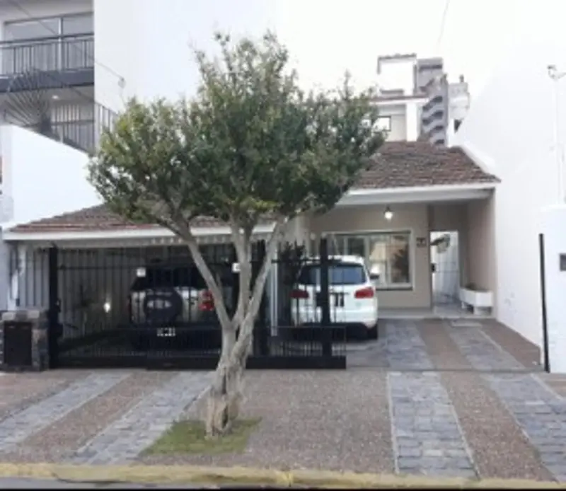 Casa en venta · San Justo, La Matanza, GBA Oeste, Provincia de Buenos Aires Casa en venta · San Justo, La Matanza, GBA Oeste, Provincia de Buenos Aires