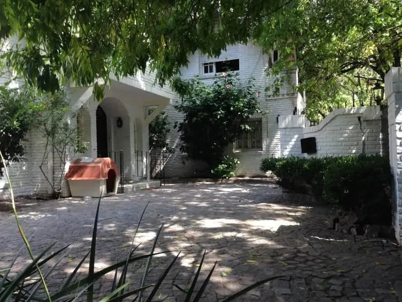 Casa en venta · San Isidro, GBA Norte, Provincia de Buenos Aires Casa en venta · San Isidro, GBA Norte, Provincia de Buenos Aires