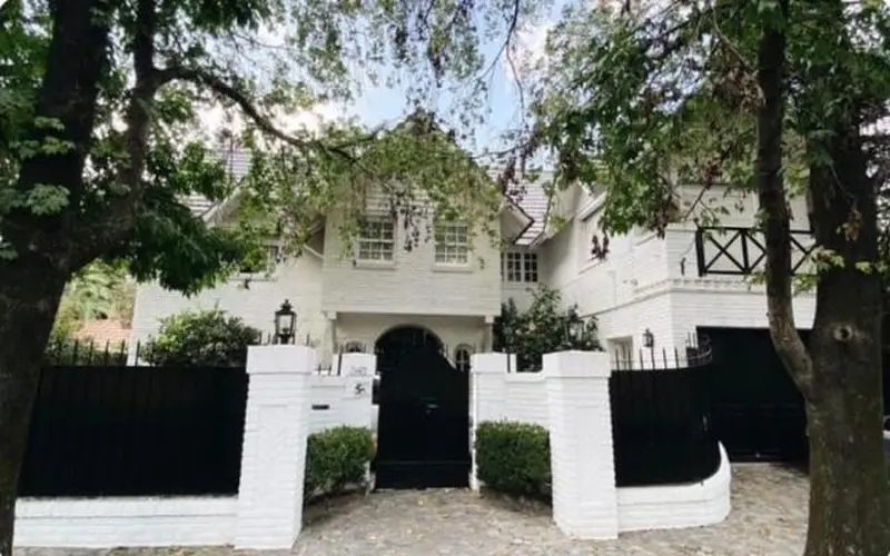Casa en venta · San Isidro, GBA Norte, Provincia de Buenos Aires Casa en venta · San Isidro, GBA Norte, Provincia de Buenos Aires