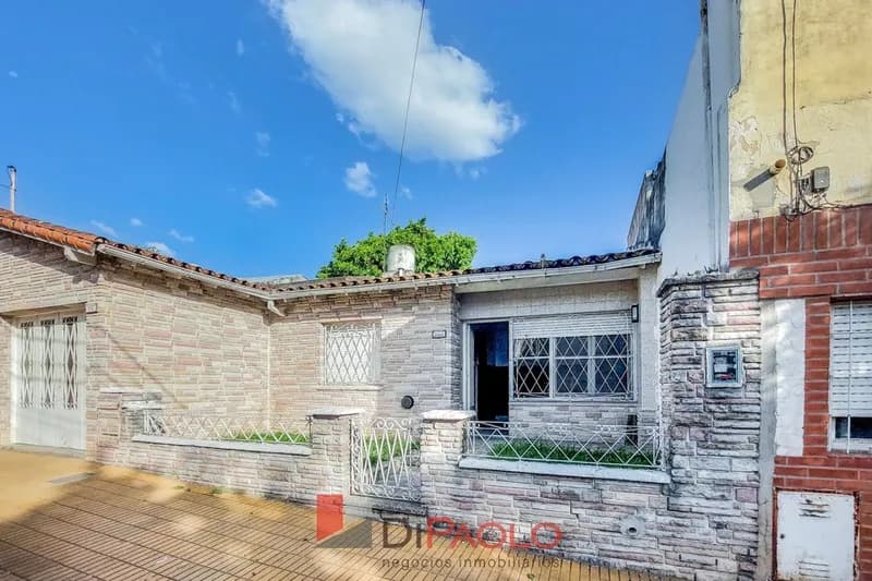 Casa en venta · Villa Ballester, General San Martin, GBA Norte, Provincia de Buenos Aires Casa en venta · Villa Ballester, General San Martin, GBA Norte, Provincia de Buenos Aires
