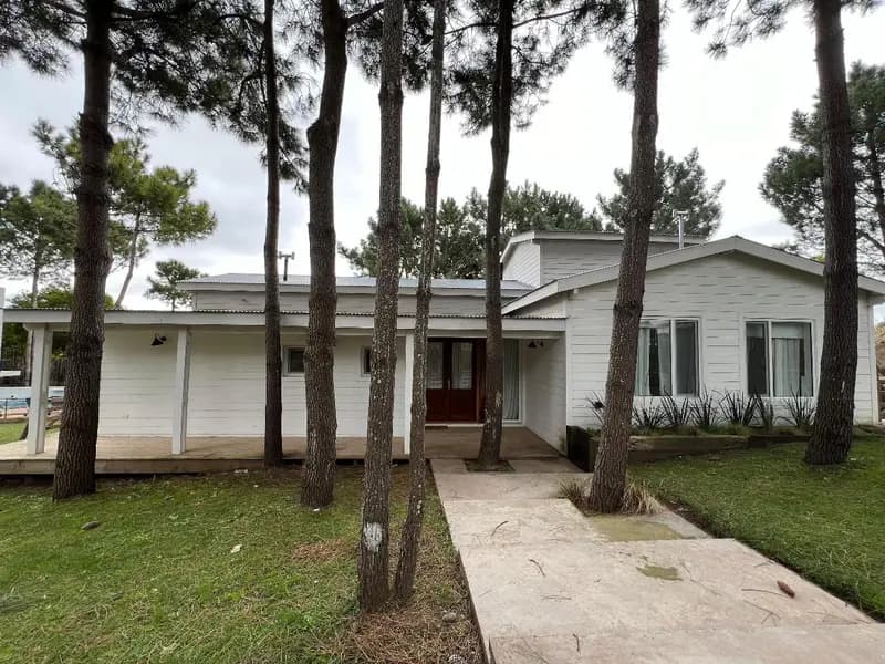 Casa en venta · Costa Esmeralda, Punta Medanos, La Costa, Costa Atlántica, Provincia de Buenos Aires Casa en venta · Costa Esmeralda, Punta Medanos, La Costa, Costa Atlántica, Provincia de Buenos Aires