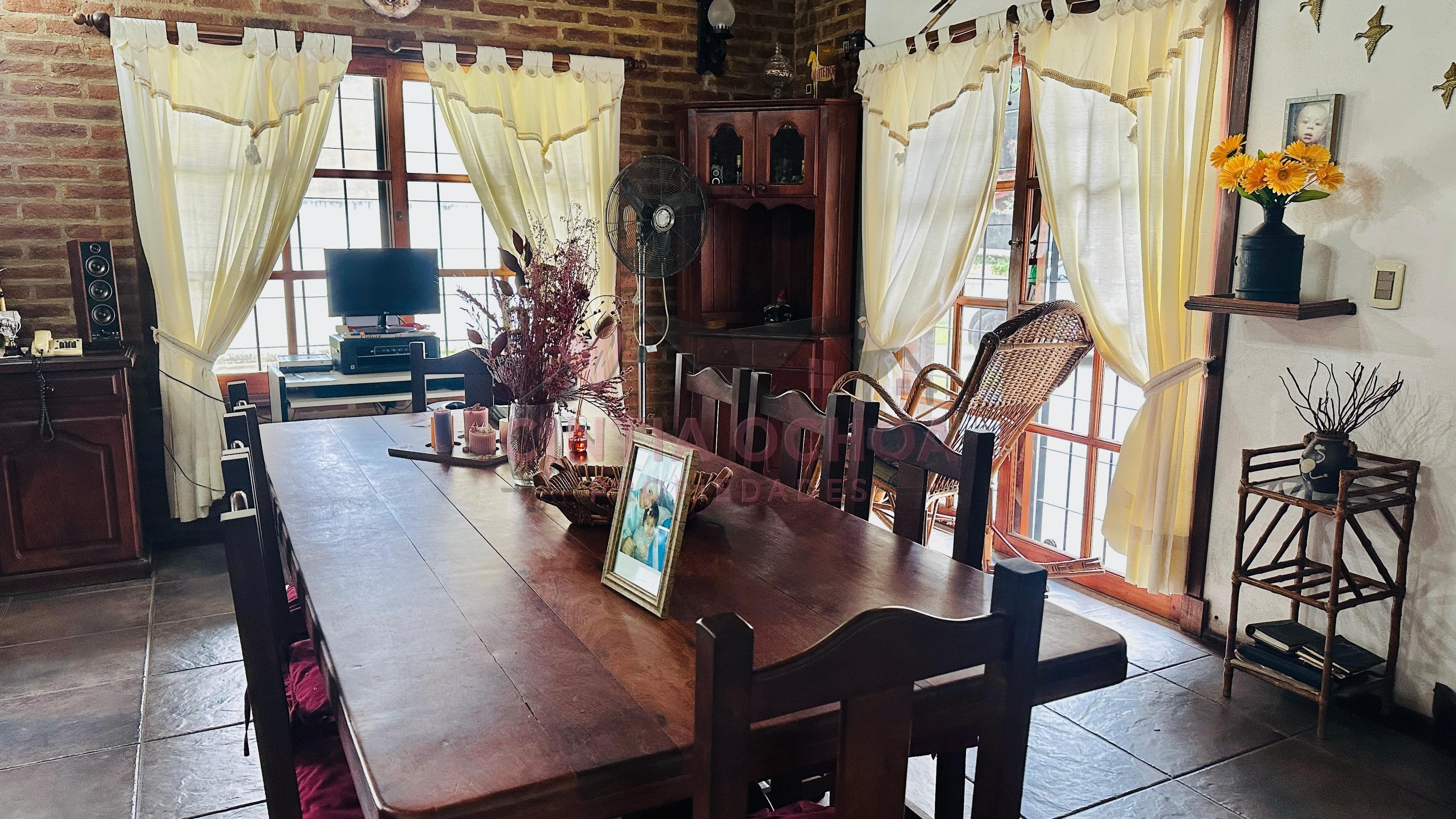 Casa en venta · San Vicente, GBA Sur, Provincia de Buenos Aires Casa en venta · San Vicente, GBA Sur, Provincia de Buenos Aires