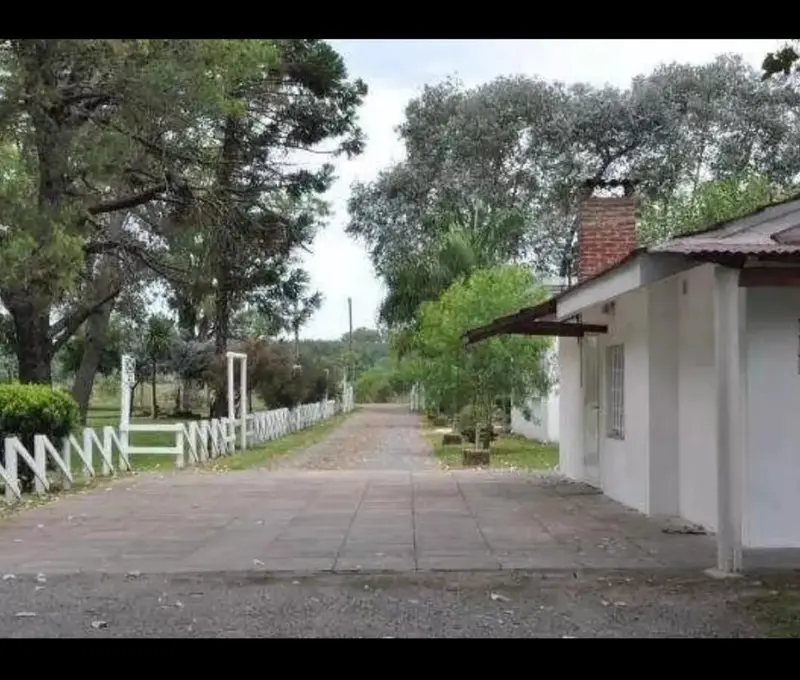Casa en venta · General Rodriguez, GBA Oeste, Provincia de Buenos Aires Casa en venta · General Rodriguez, GBA Oeste, Provincia de Buenos Aires
