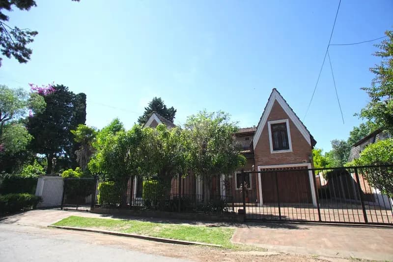 Casa en venta · San Isidro, GBA Norte, Provincia de Buenos Aires Casa en venta · San Isidro, GBA Norte, Provincia de Buenos Aires