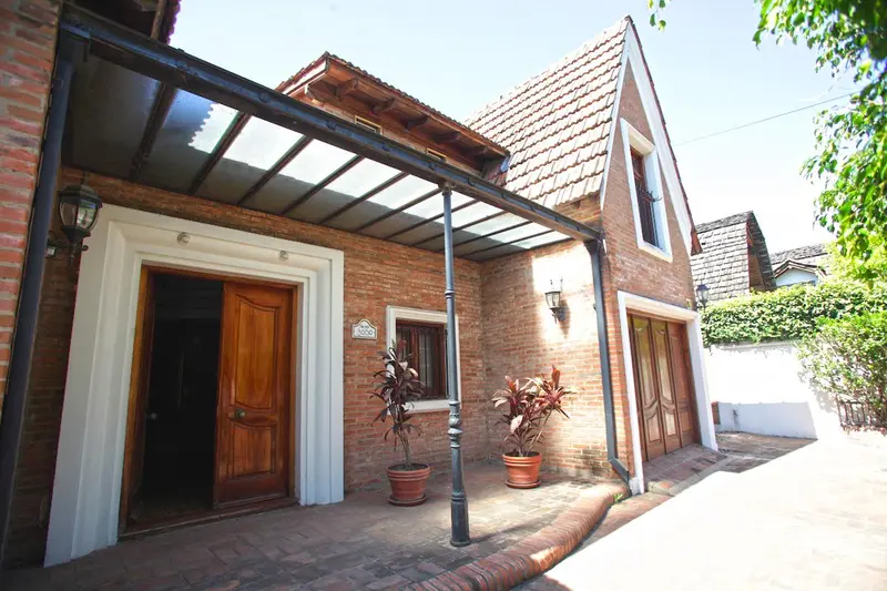 Casa en venta · San Isidro, GBA Norte, Provincia de Buenos Aires Casa en venta · San Isidro, GBA Norte, Provincia de Buenos Aires