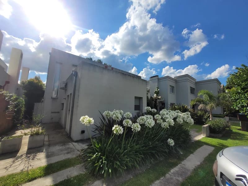 Casa en venta · Isla del Sol, Tigre, GBA Norte, Provincia de Buenos Aires Casa en venta · Isla del Sol, Tigre, GBA Norte, Provincia de Buenos Aires