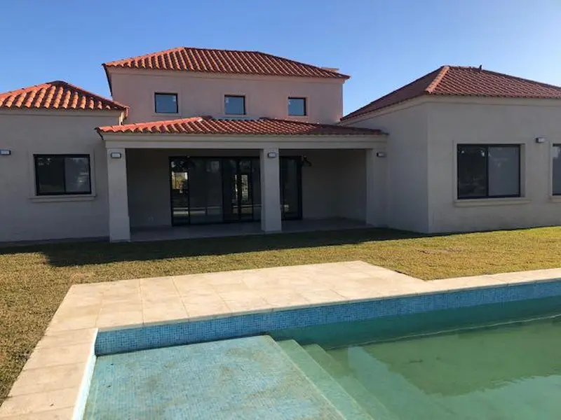 Casa en venta · San Benito, Tigre, GBA Norte, Provincia de Buenos Aires Casa en venta · San Benito, Tigre, GBA Norte, Provincia de Buenos Aires