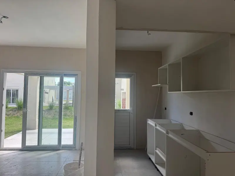 Casa en venta · Saravi Village, Pilar, GBA Norte, Provincia de Buenos Aires Casa en venta · Saravi Village, Pilar, GBA Norte, Provincia de Buenos Aires