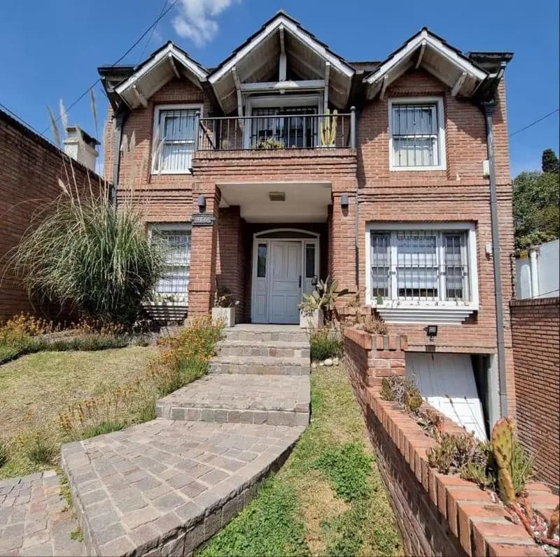 Casa en venta · Ituzaingó Norte, Ituzaingó, GBA Oeste, Provincia de Buenos Aires Casa en venta · Ituzaingó Norte, Ituzaingó, GBA Oeste, Provincia de Buenos Aires