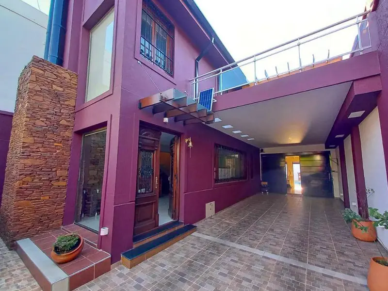 Casa en venta · Ituzaingó Norte, Ituzaingó, GBA Oeste, Provincia de Buenos Aires Casa en venta · Ituzaingó Norte, Ituzaingó, GBA Oeste, Provincia de Buenos Aires