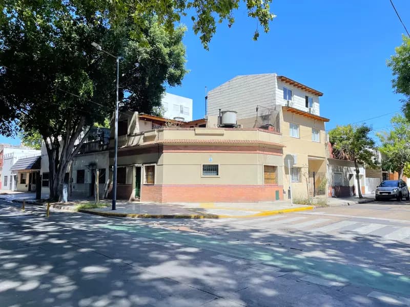 Casa en venta · Villa del Parque, CABA Casa en venta · Villa del Parque, CABA