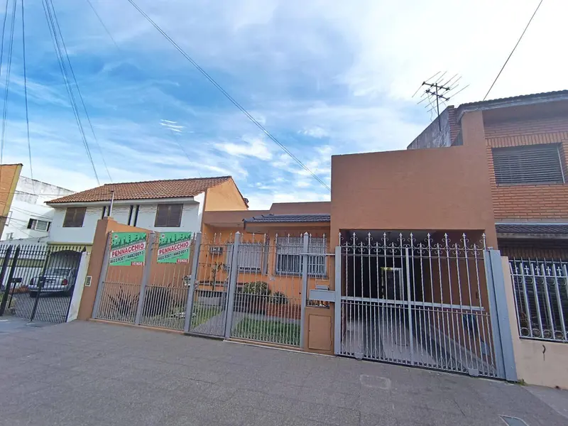 Casa en venta · Tapiales, La Matanza, GBA Oeste, Provincia de Buenos Aires Casa en venta · Tapiales, La Matanza, GBA Oeste, Provincia de Buenos Aires