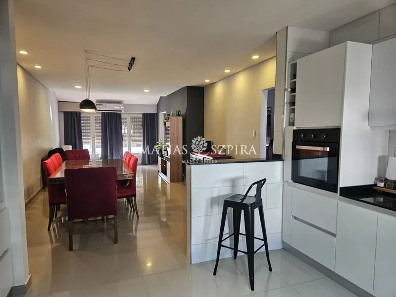 Casa en venta · Ituzaingó Norte, Ituzaingó, GBA Oeste, Provincia de Buenos Aires Casa en venta · Ituzaingó Norte, Ituzaingó, GBA Oeste, Provincia de Buenos Aires