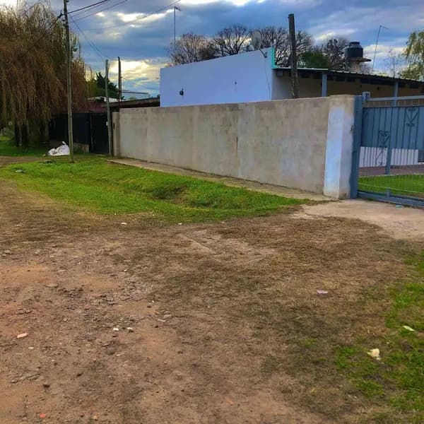 Casa en venta · Francisco Alvarez, Moreno, GBA Oeste, Provincia de Buenos Aires Casa en venta · Francisco Alvarez, Moreno, GBA Oeste, Provincia de Buenos Aires