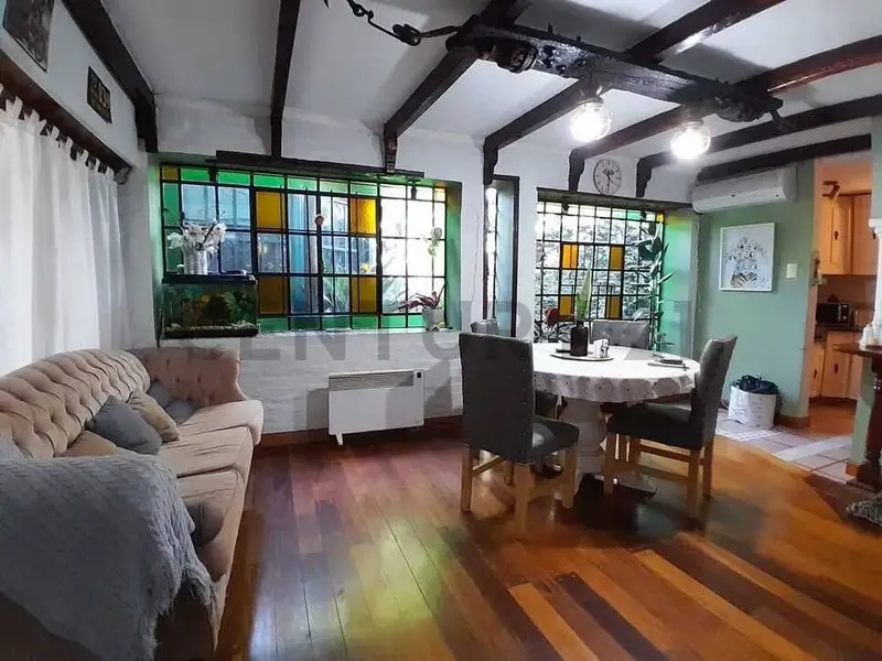 Casa en venta · Jose Marmol, Almirante Brown, GBA Sur, Provincia de Buenos Aires Casa en venta · Jose Marmol, Almirante Brown, GBA Sur, Provincia de Buenos Aires