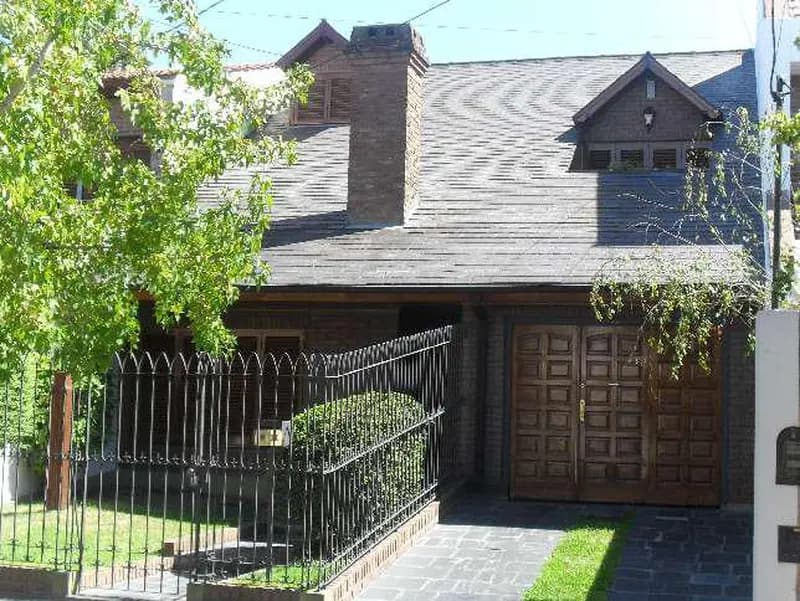 Casa en venta · Ramos Mejia, La Matanza, GBA Oeste, Provincia de Buenos Aires Casa en venta · Ramos Mejia, La Matanza, GBA Oeste, Provincia de Buenos Aires