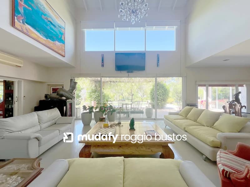 Casa en venta · Lomas de la Carolina, Córdoba Capital, Córdoba Casa en venta · Lomas de la Carolina, Córdoba Capital, Córdoba