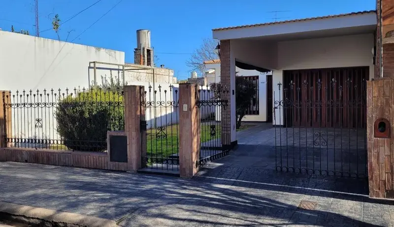 Casa en venta · Oncativo, Río Segundo, Córdoba Casa en venta · Oncativo, Río Segundo, Córdoba