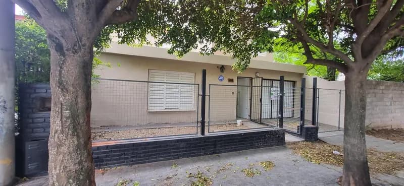 Casa en venta · Los Platanos, Córdoba Capital, Córdoba Casa en venta · Los Platanos, Córdoba Capital, Córdoba