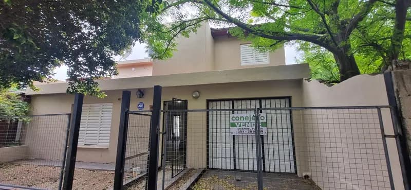 Casa en venta · Los Platanos, Córdoba Capital, Córdoba Casa en venta · Los Platanos, Córdoba Capital, Córdoba