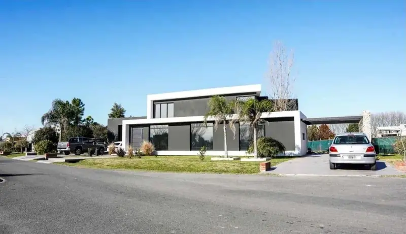 Casa en venta · General Rodriguez, GBA Oeste, Provincia de Buenos Aires Casa en venta · General Rodriguez, GBA Oeste, Provincia de Buenos Aires