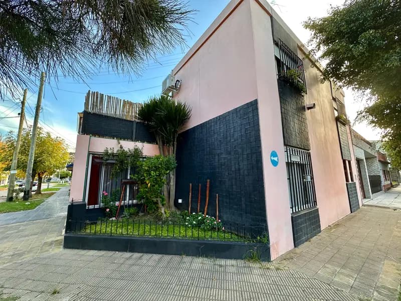 Casa en venta · Ramos Mejia, La Matanza, GBA Oeste, Provincia de Buenos Aires Casa en venta · Ramos Mejia, La Matanza, GBA Oeste, Provincia de Buenos Aires