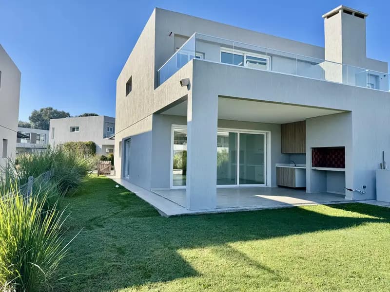 Casa en venta · Pilará, Pilar, Pilar, GBA Norte, Provincia de Buenos Aires Casa en venta · Pilará, Pilar, Pilar, GBA Norte, Provincia de Buenos Aires