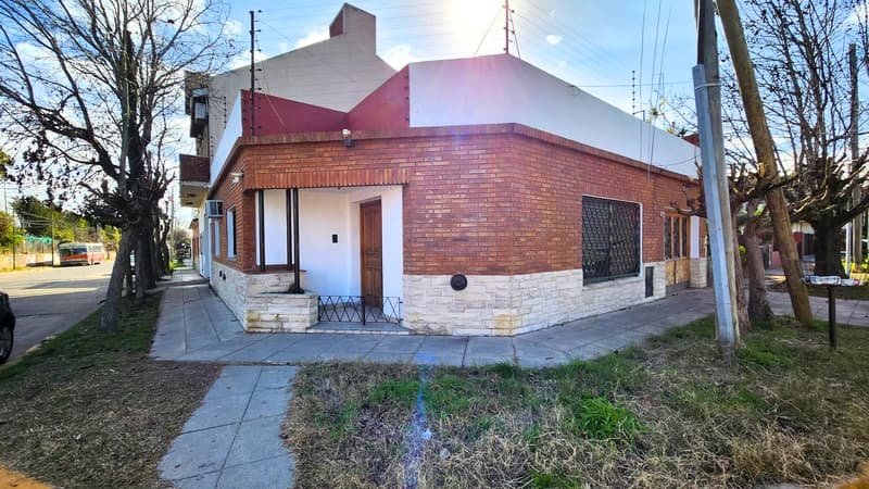 Casa en venta · Beccar, San Isidro, GBA Norte, Provincia de Buenos Aires Casa en venta · Beccar, San Isidro, GBA Norte, Provincia de Buenos Aires
