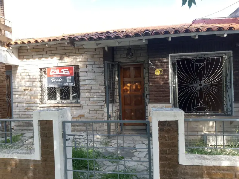 Casa en venta · Villa Luzuriaga, La Matanza, GBA Oeste, Provincia de Buenos Aires Casa en venta · Villa Luzuriaga, La Matanza, GBA Oeste, Provincia de Buenos Aires