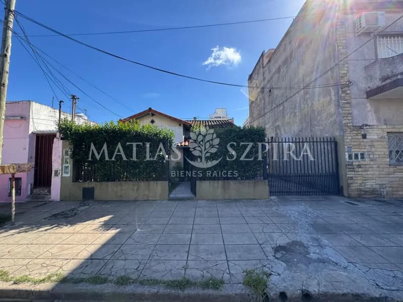 Casa en venta · Ciudadela, Tres de Febrero, GBA Oeste, Provincia de Buenos Aires Casa en venta · Ciudadela, Tres de Febrero, GBA Oeste, Provincia de Buenos Aires