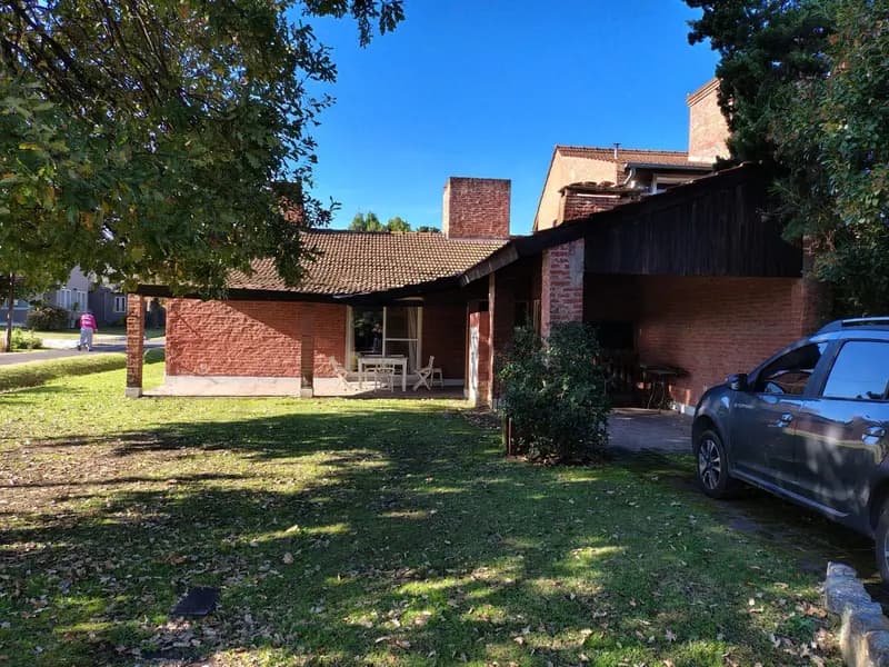 Casa en venta · Champagnat Country Club, Pilar, GBA Norte, Provincia de Buenos Aires Casa en venta · Champagnat Country Club, Pilar, GBA Norte, Provincia de Buenos Aires